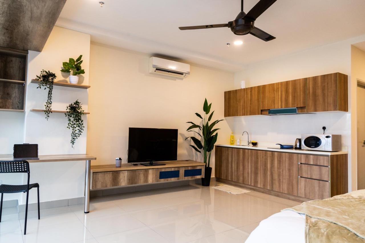 Studio Units At Pacific Tower Near Jaya One By Comfyasia Petaling Jaya Extérieur photo